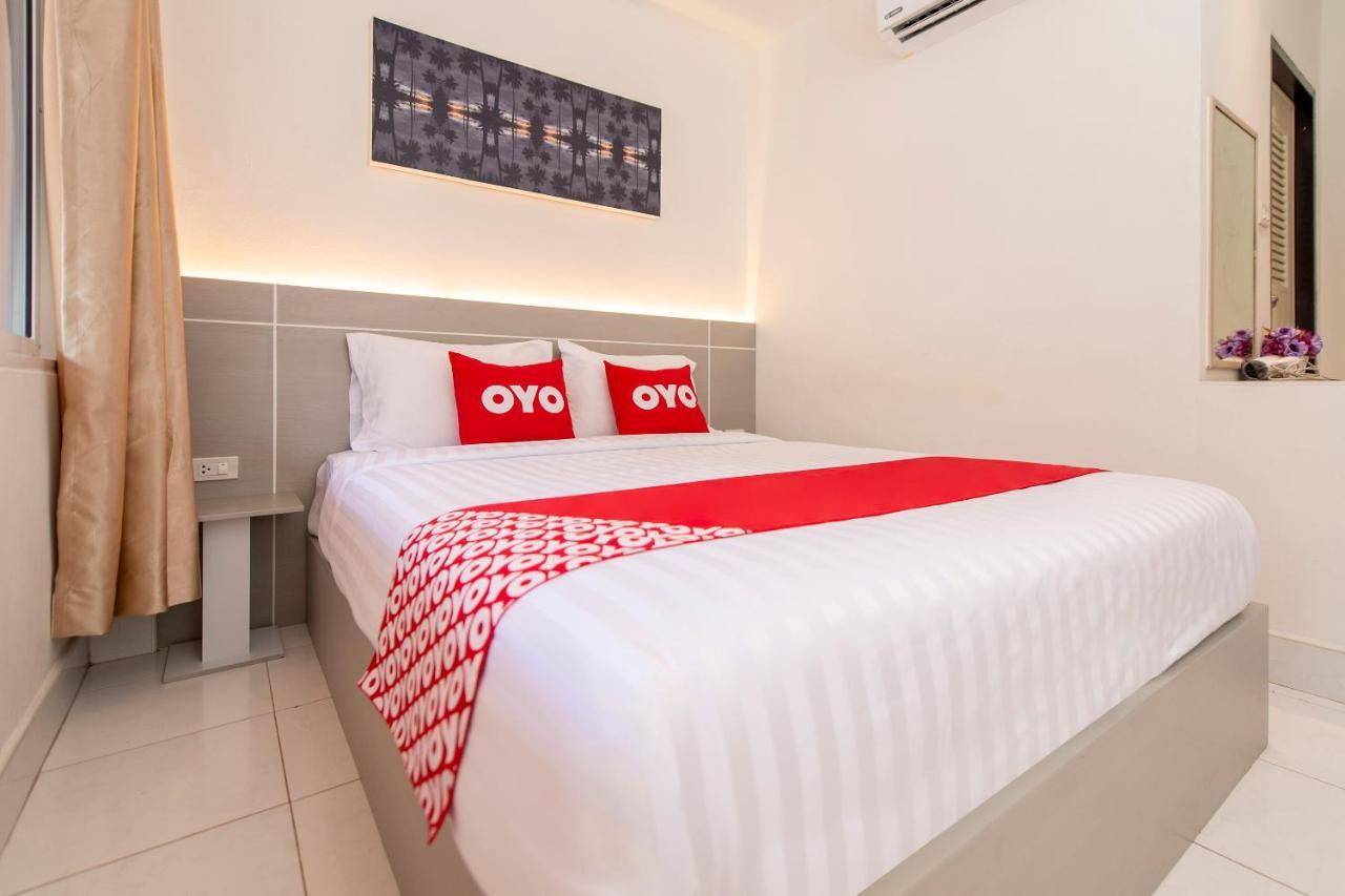 Oyo 328 Onion House Hotel Pantai Kata Luaran gambar